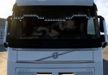 Мод Анимированная штора (BEIGE) для Volvo FH16 2012 v1.0 для Euro Truck Simulator 2 (v1.49)