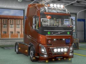 Мод Volvo FH16 Accessories + Interior версия 3.2 для Euro Truck Simulator 2 (v1.25.x, 1.26.x)