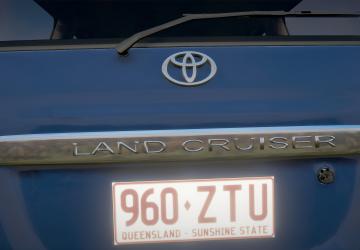 Мод Toyota badges Roamer 105 Wagon версия 1 для SnowRunner (v20.1)